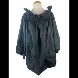 BCBGMAXAZRIA  off the shoulder ruffled smock with Pockets.